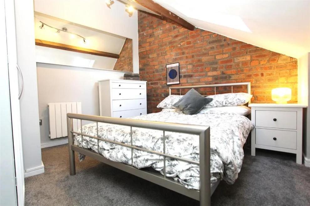 Large New-York Style Penthouse Apartment In Leeds City Centre With Contactless Check In Leeds (West Yorkshire) Exterior foto